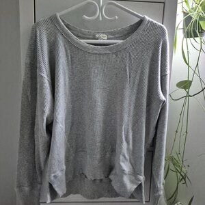 AERIE GREY LONG SLEEVE SHIRT